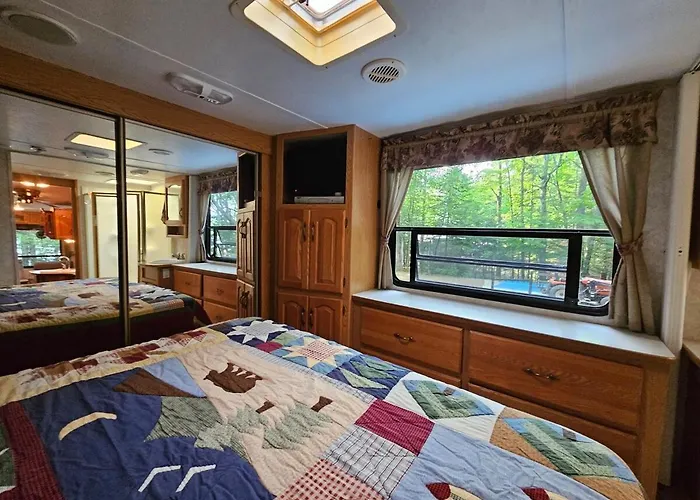 The Mountaineer-Presque Isle Campground #4