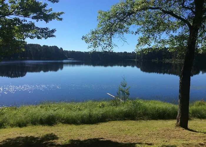 Hotter'S Cabin